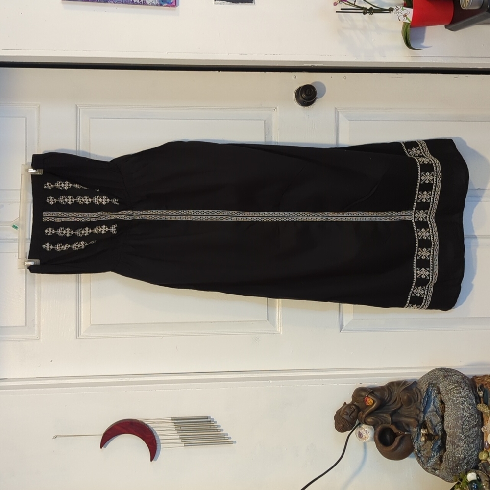 Sleeveless summer dress